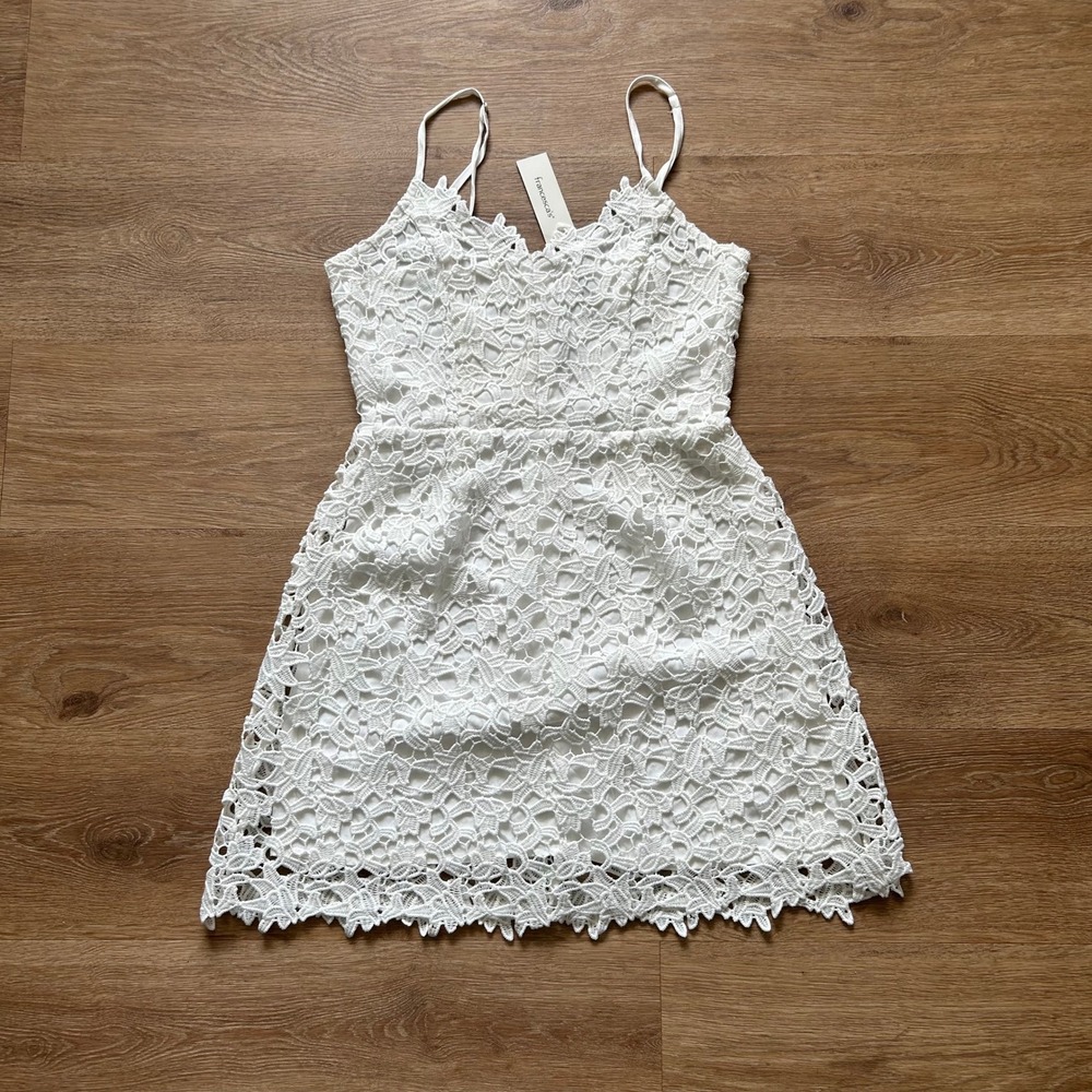 Francesca's Blue Rain White Floral Lace Mini Dress Adjustable Straps Small NWT
